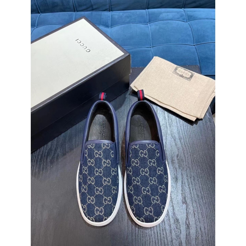 G*u*i casual shoes